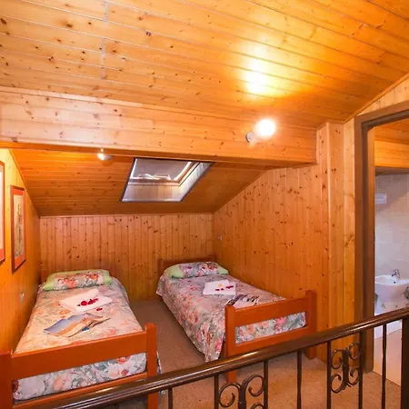 Sleeps 7 Сasa de vacaciones